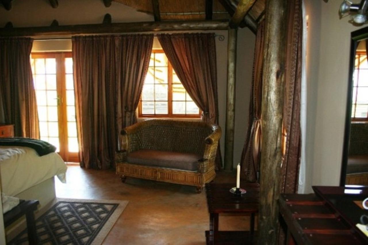 African Flair Country Lodge Piet Retief Exteriör bild