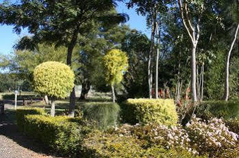 African Flair Country Lodge Piet Retief Exteriör bild