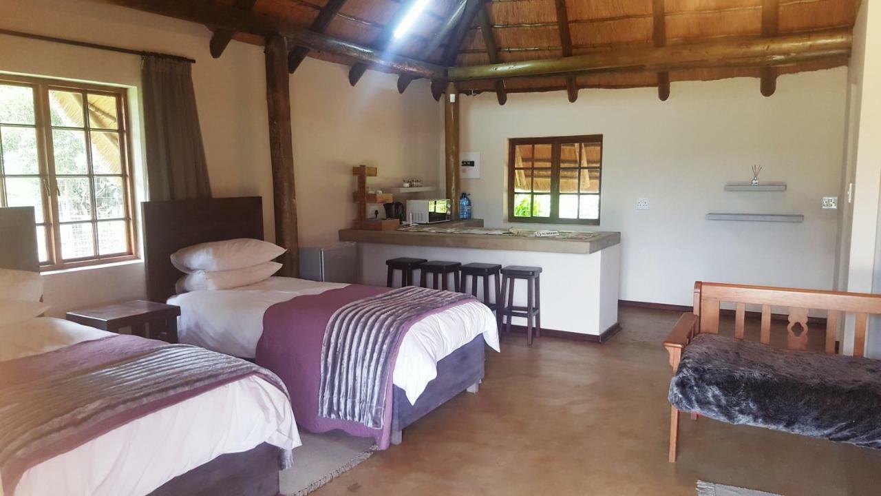 African Flair Country Lodge Piet Retief Exteriör bild